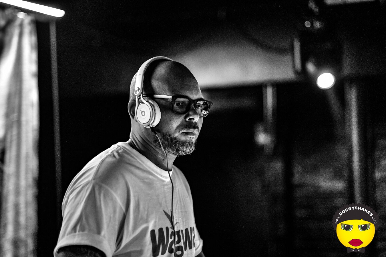 Walshy Fire photographed live by Bobby Shakes
