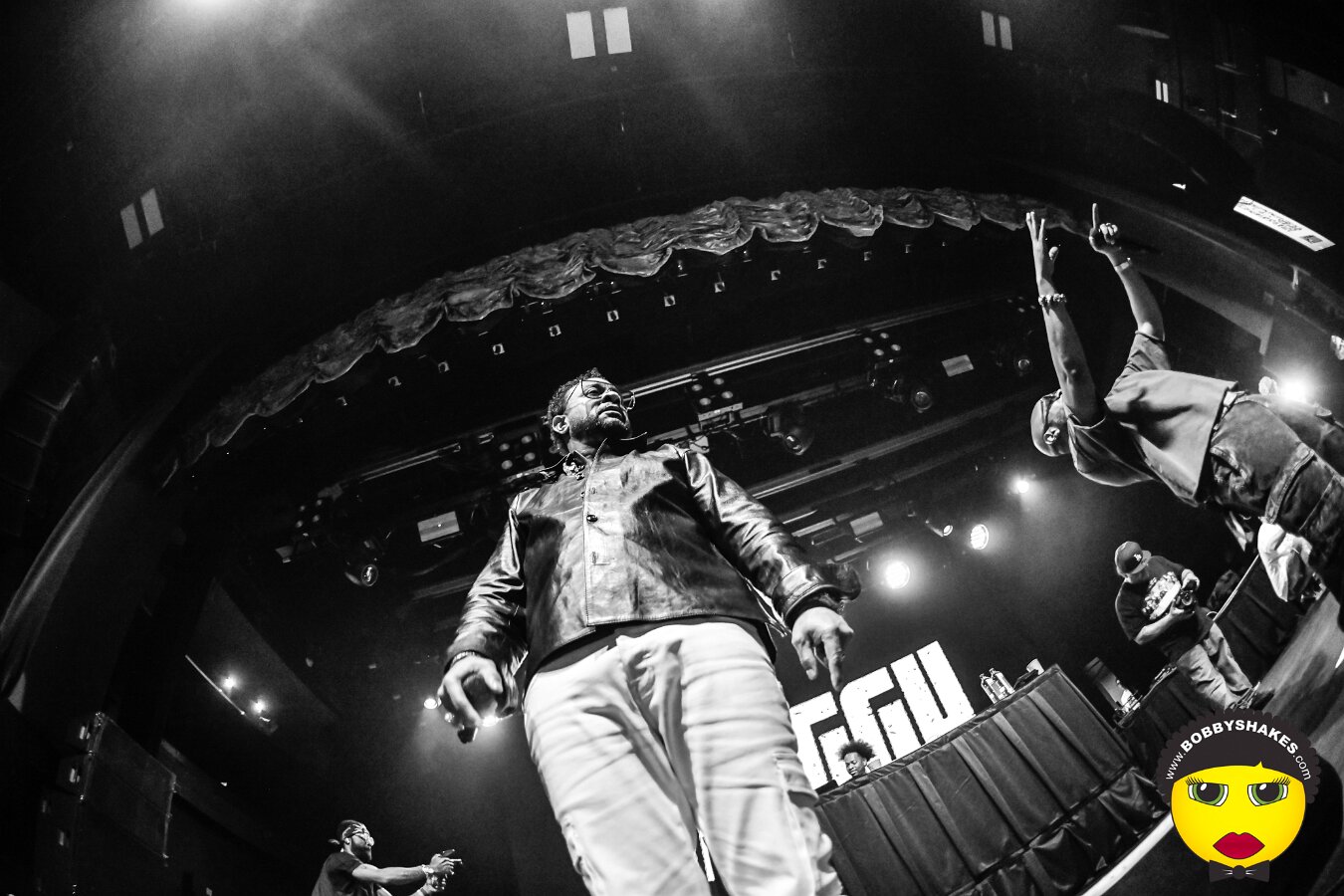 Shaggy photographed live by Bobby Shakes